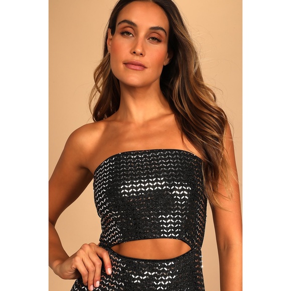 Feeling Flashy Black and Silver Sequin Cutout Bodycon Mini Dress - XS - Picture 4 of 5